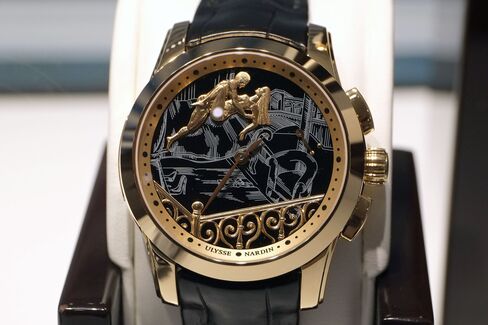 It’s too bad the tradition of erotic automata and watches hasn’t died out by now.