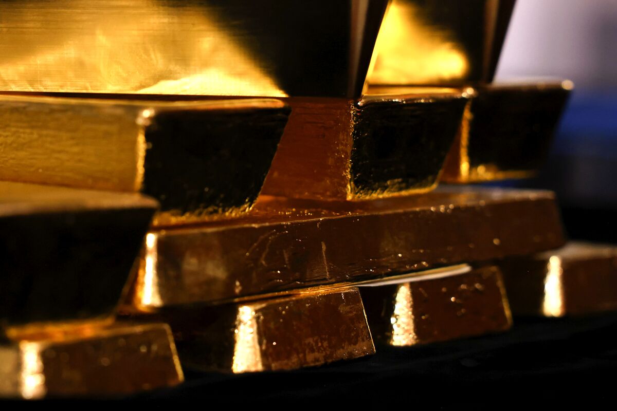 Philippine Central Banker Says It’s Time to Take Profit on Gold
