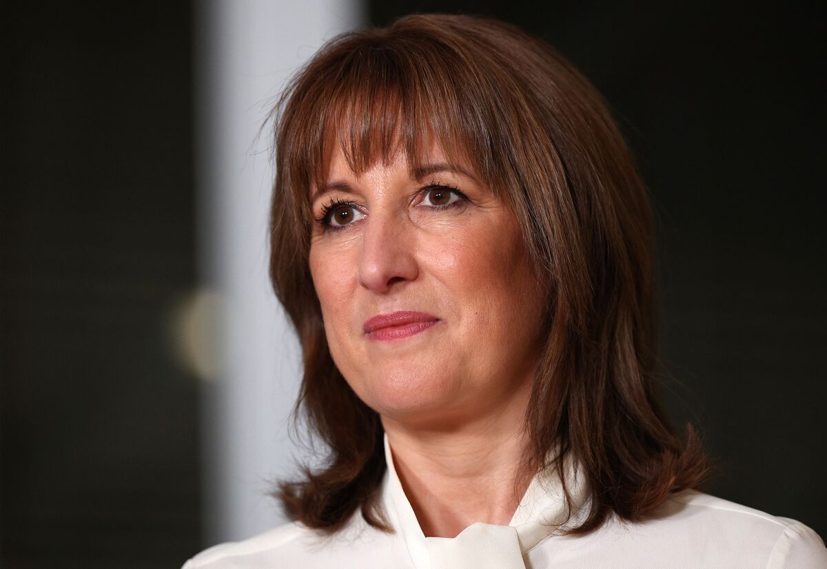 
                            Reeves Knew Extent of UK Productivity Hit in August, OBR Says