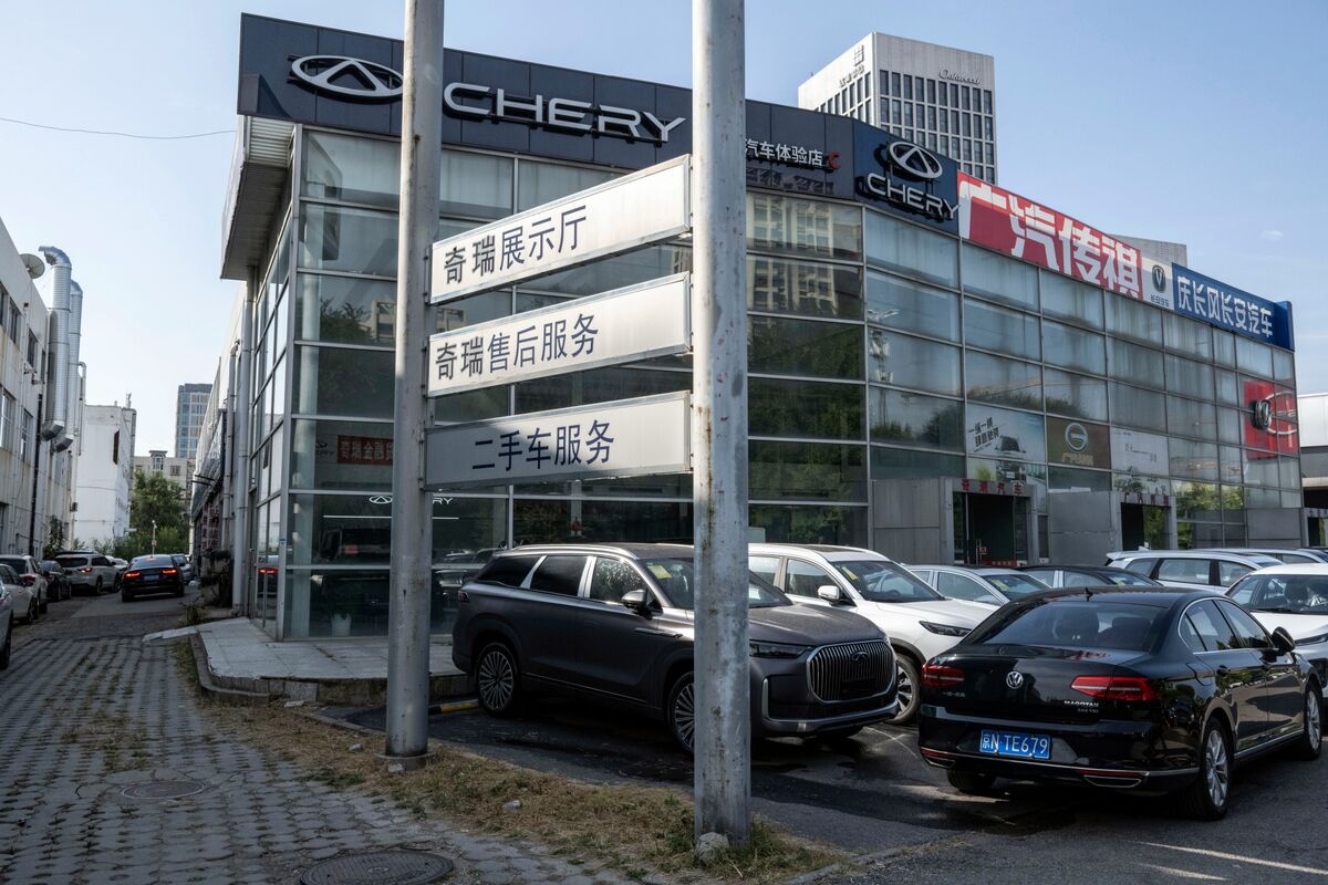 bloomberg.com - Sasha Draeger-Mazer - Chinese Carmakers Grow Market Share in Europe With Hybrid Surge