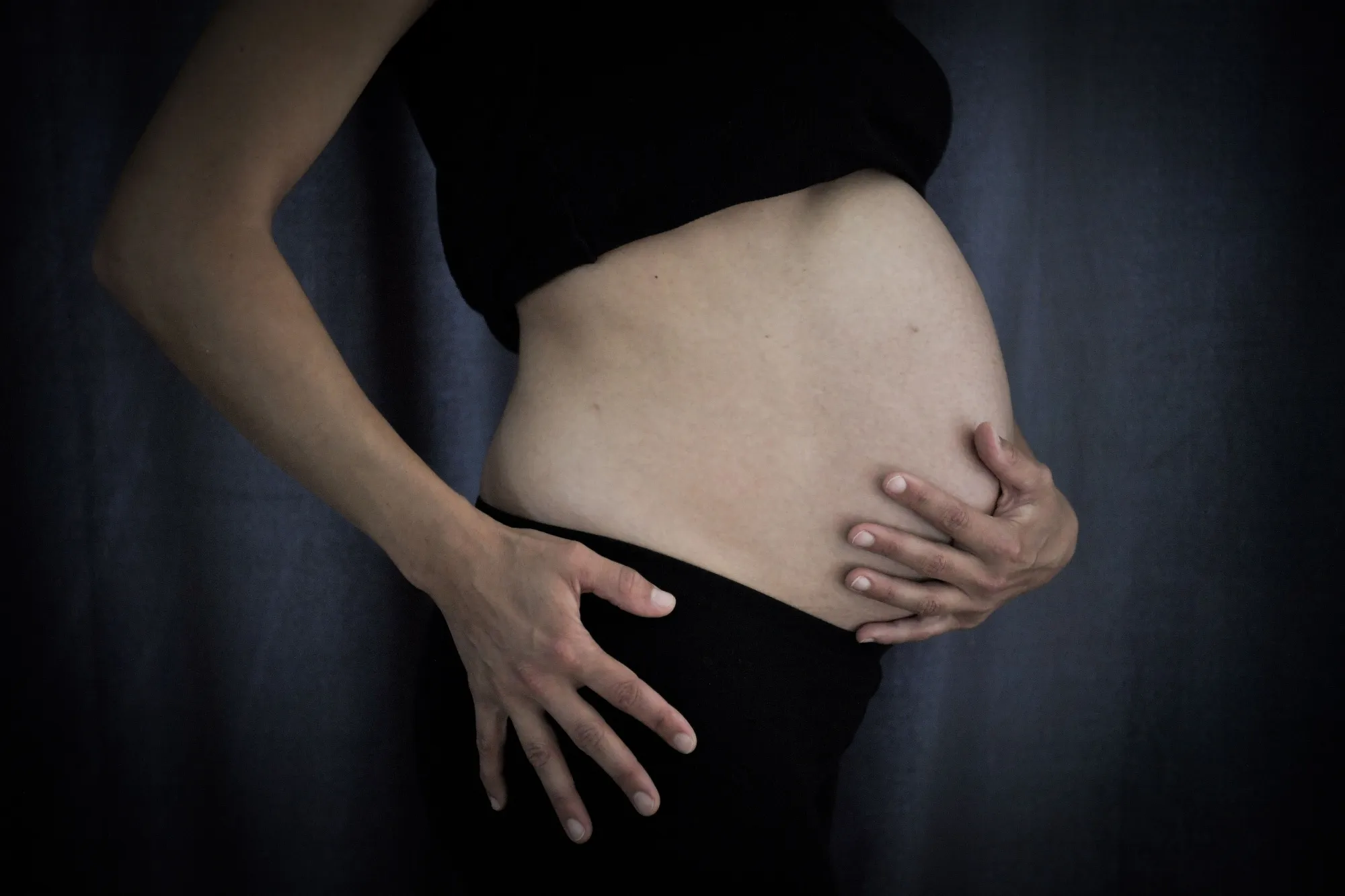 FRANCE-SOCIETY-PREGNANCY-FEATURE
