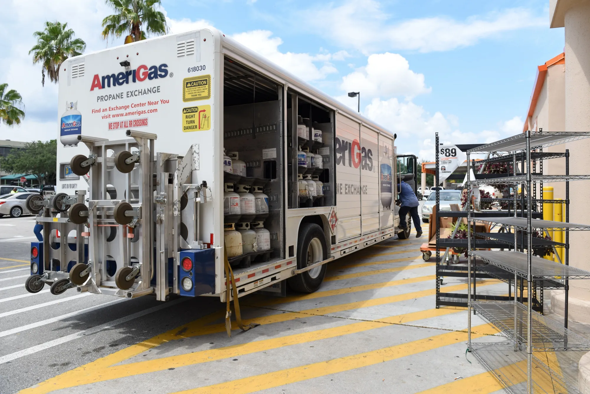 Eme Rigs Adnoc Unit Said to Mull Investment in UGI Propane Business - Bloomberg