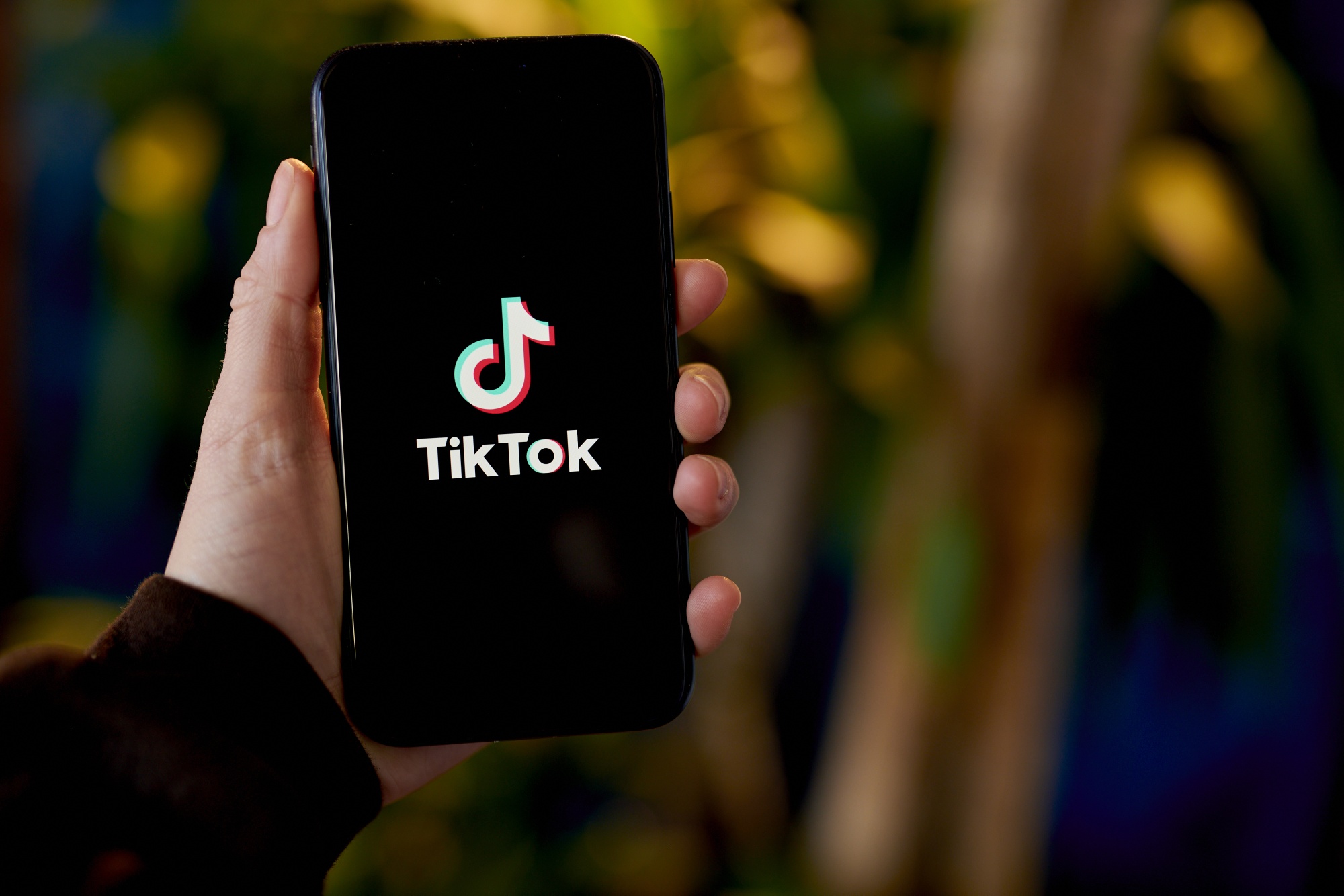 TikTok Tests In-App Shopping to Challenge Facebook - Bloomberg