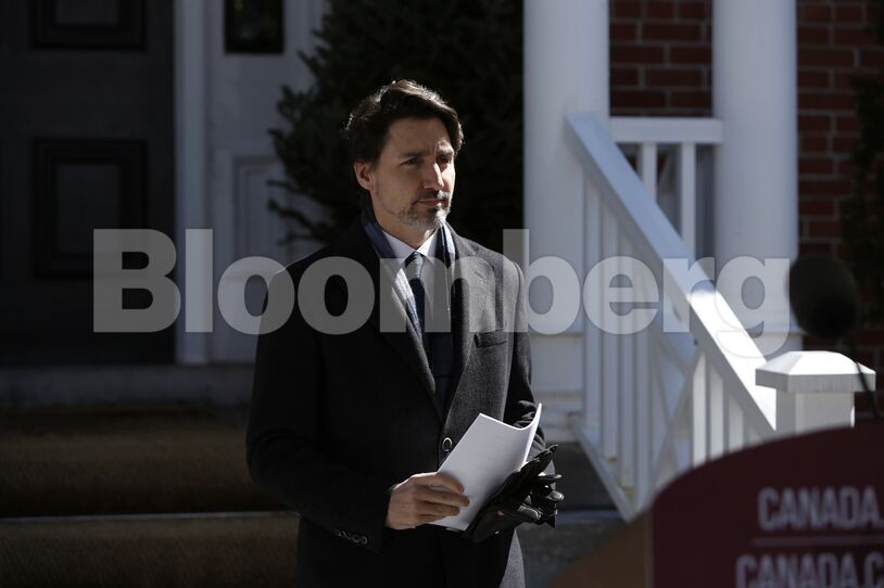 Trudeau steps to podium