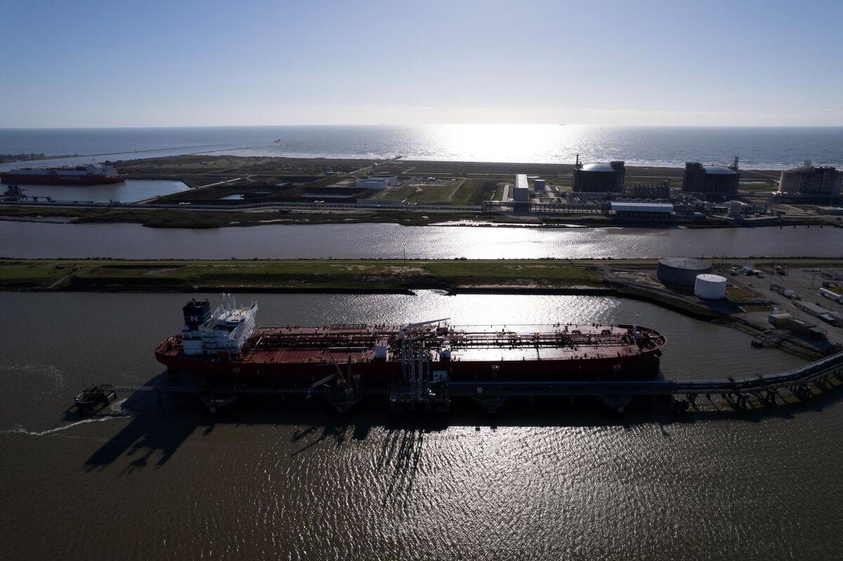Venezuela-US Oil Deals Remain Clouded in Secrecy
