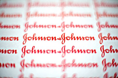 J&J Blames Staff Cuts, Pfizer Deal for Tylenol Recall Flood