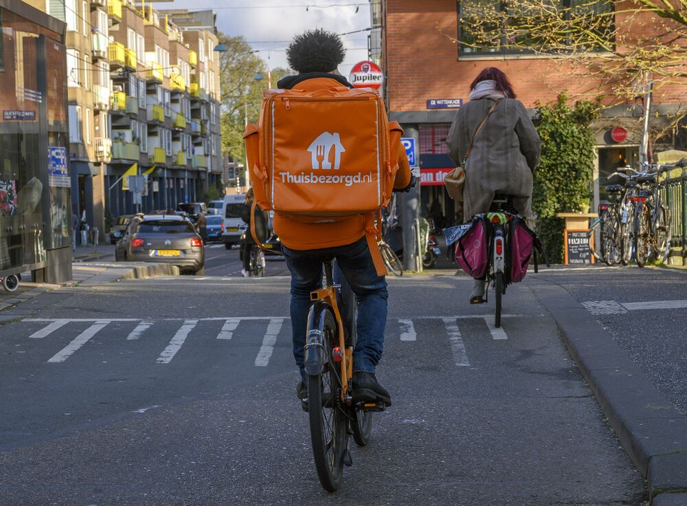 uber eats cyclist jobs