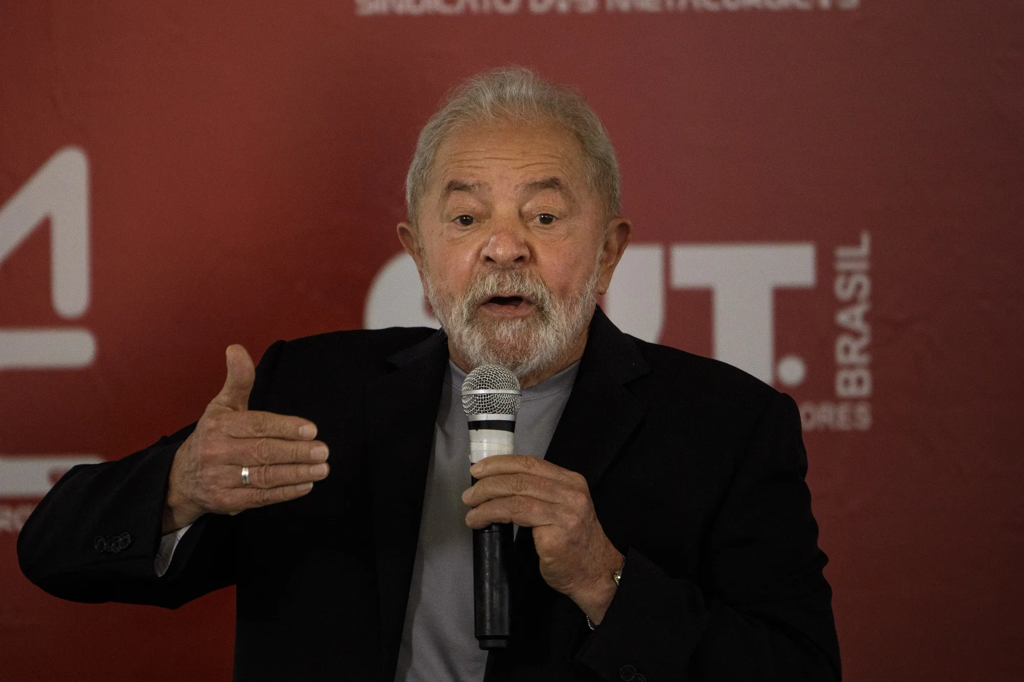 Luiz Inacio Lula da Silva, Brazil's former president, speaks during a ceremony at the Metalworkers Union&nbsp;headquarters in Sao Bernardo do Campo