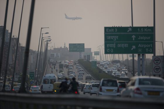 Tourists Are Avoiding Delhi as Air Pollution Reaches Record Levels
