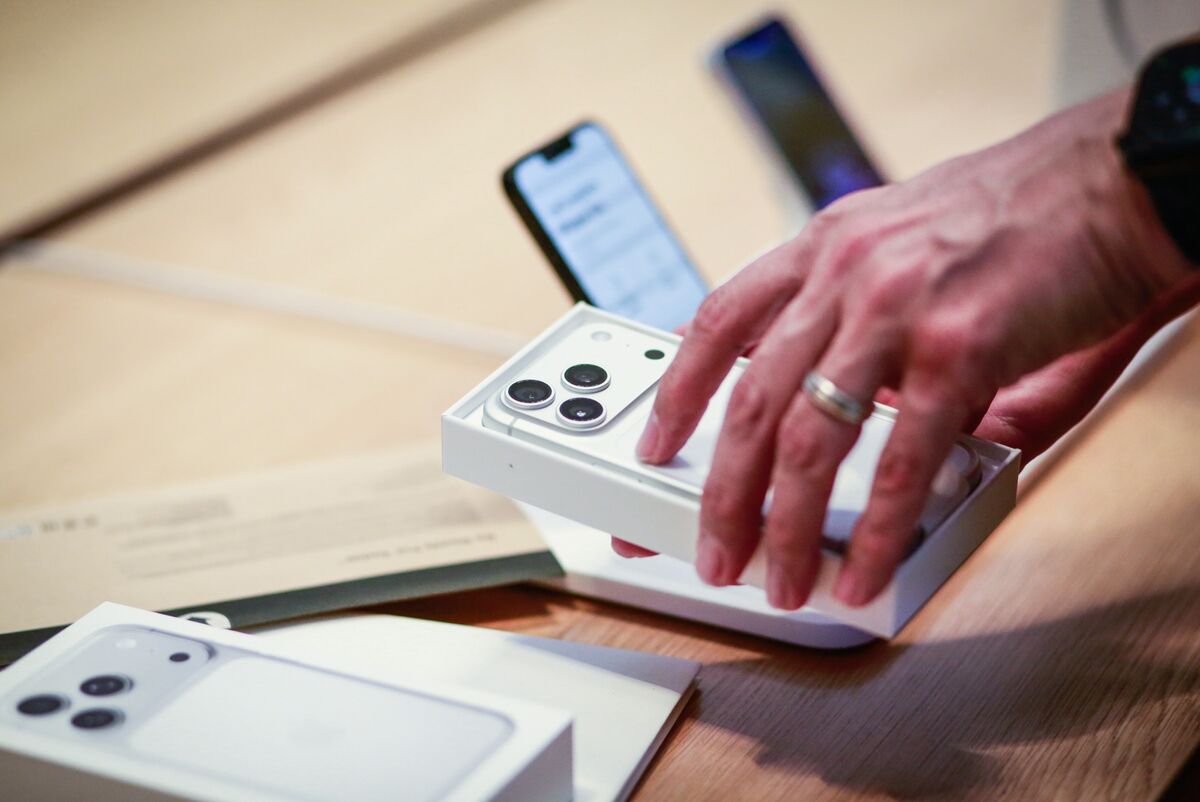 No Breadth, No Problem for Wall Street Obsessed With Big Tech