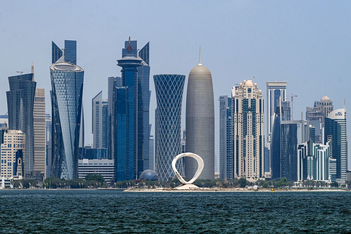 UBS Expands Push to Leverage Client Cash in Middle East Banks