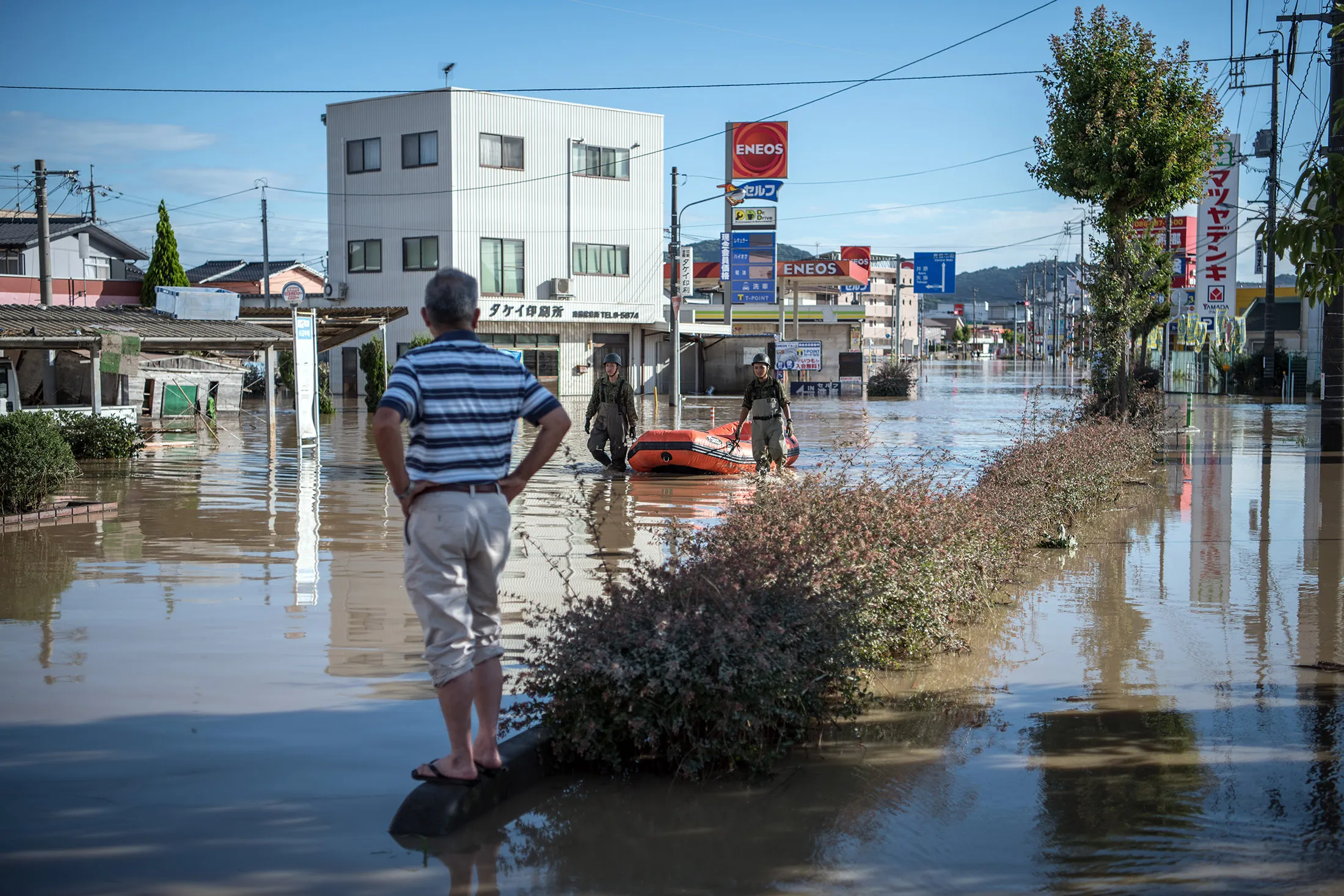 西日本豪雨で企業の生産停止相次ぐーマツダや三菱重、IHIなど影響
