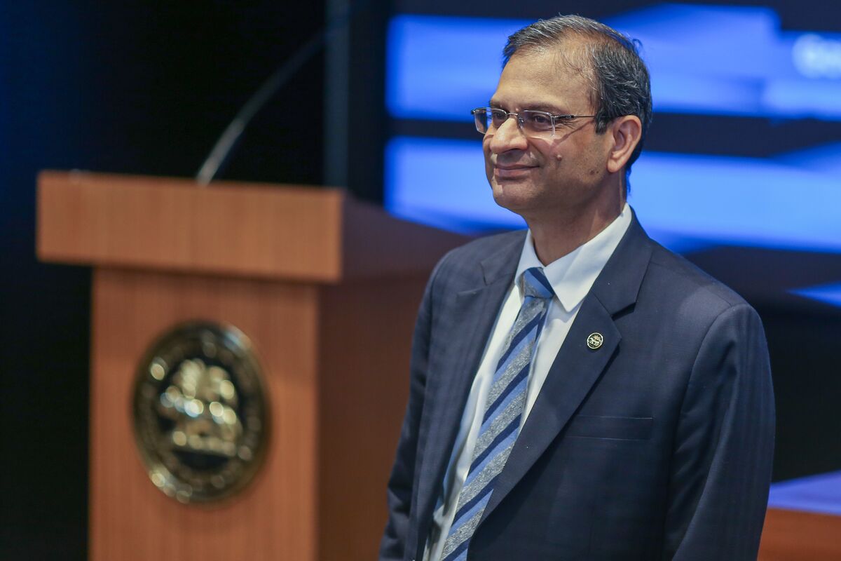 RBI Chief Sees Limited US Tariff Hit, Growth Still in Focus