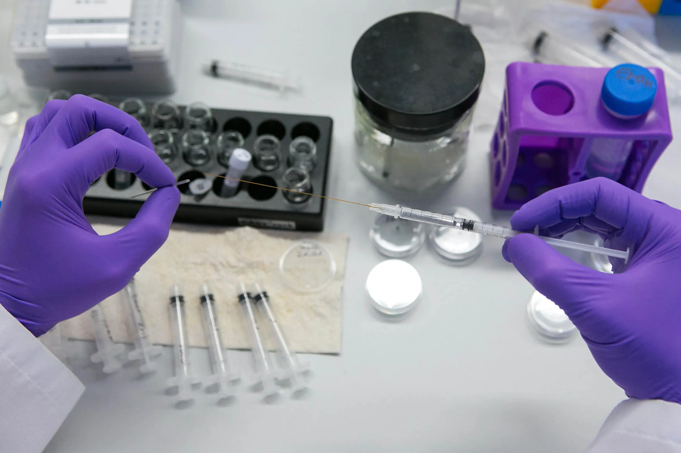 1483659543_drug lab