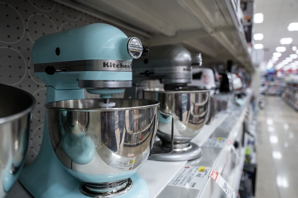 Whirlpool (WHR) Counts on KitchenAid Espresso Makers, Mixers for Sales