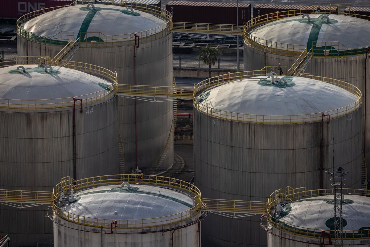 Turkey Holds Rates Steady in Face of Oil Price, Inflation Risks