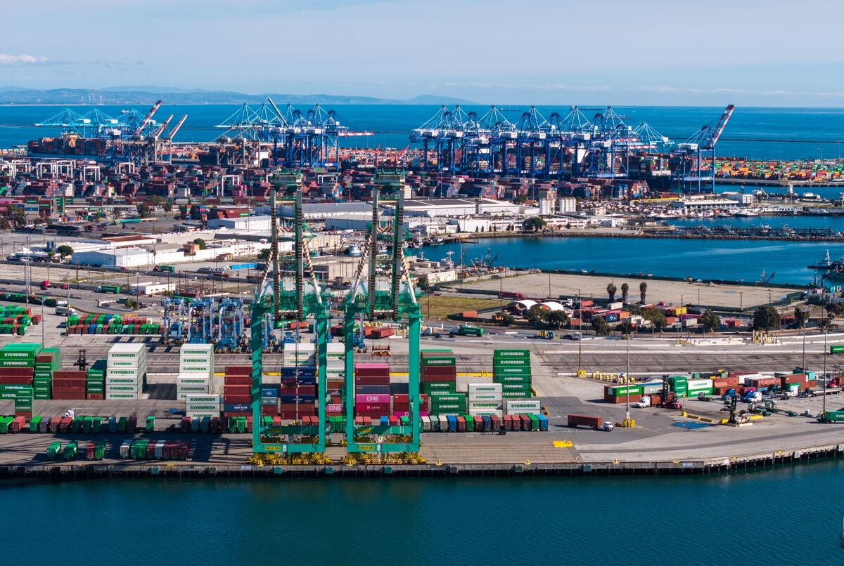 Most Firms Keep Cash From Tariff Refunds, Fed Study Finds