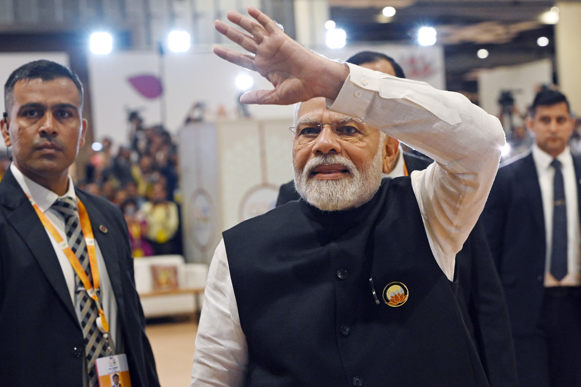 modi-s-g-20-deals-boost-india-s-infrastructure-green-stocks-bloomberg