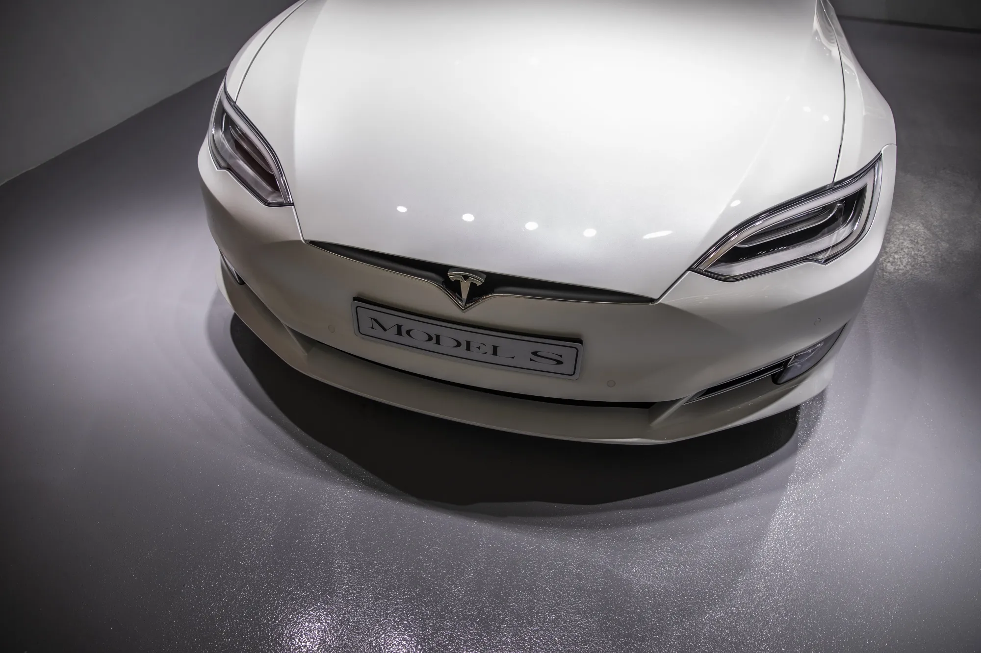 Tesla Boosts Hong Kong Chargers to Bolster Presence After City Ends Tax Breaks