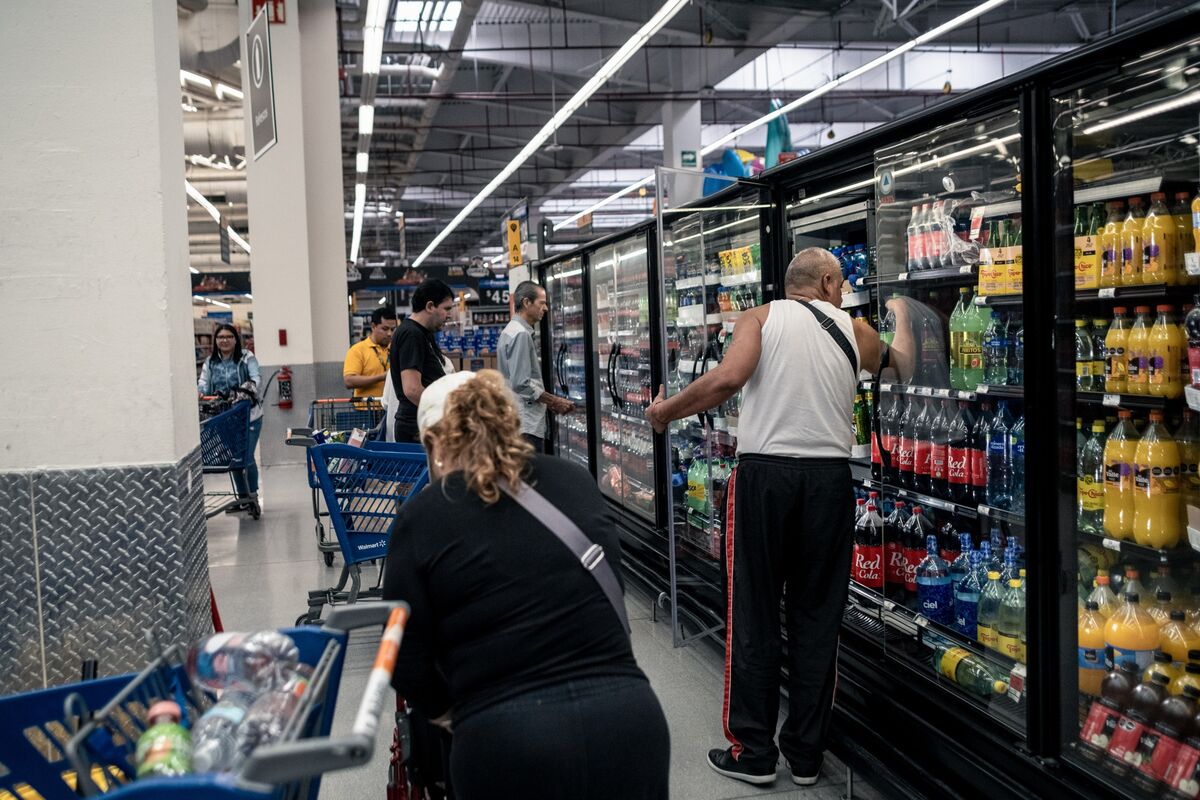 Mexico’s Inflation Rises in September as Banxico Sees More Cuts