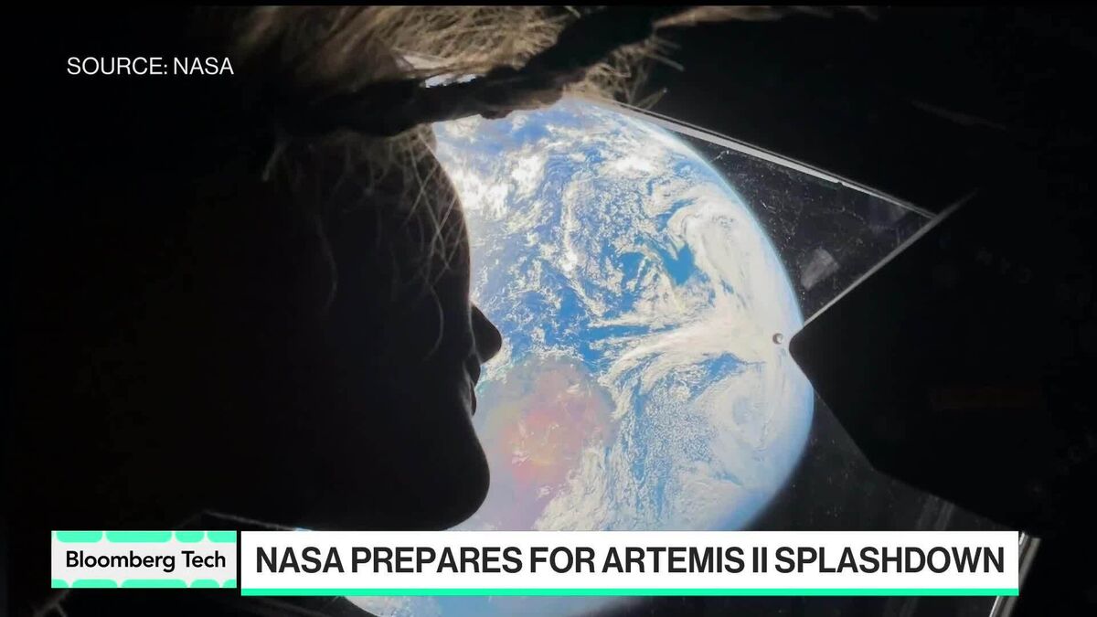 NASA’s Artemis Crew Set to Splashdown After Moon Voyage