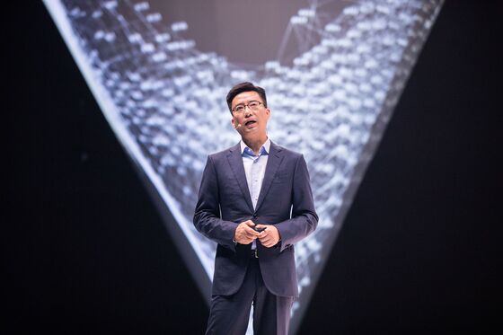 Ant Group CEO Simon Hu Said to Resign, Jing to Take Position