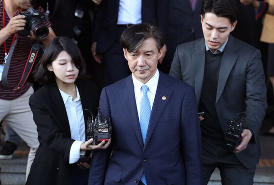 South Korea President’s Biggest Headache Is Prosecutor He Picked