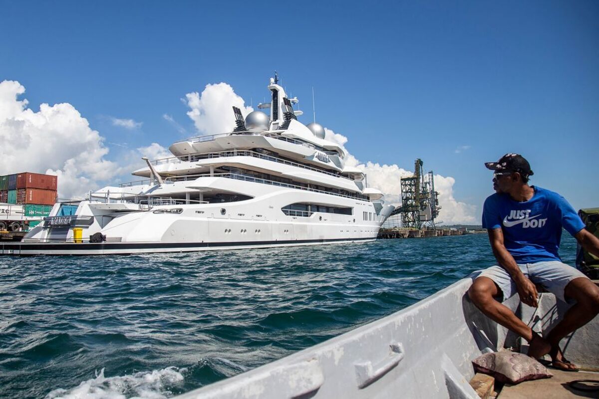 Tax the Oligarchs. Don't Just Seize Their Yachts.