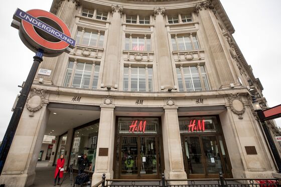 Landlords in Peril as Chains Like H&M Refuse to Pay Rent