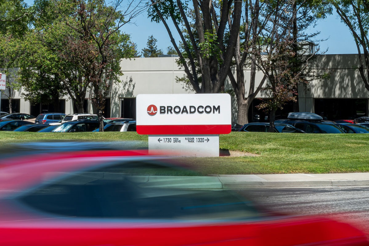 Image associated with story "Broadcom Amassing $60 Billion to Fund Chips for Anthropic"