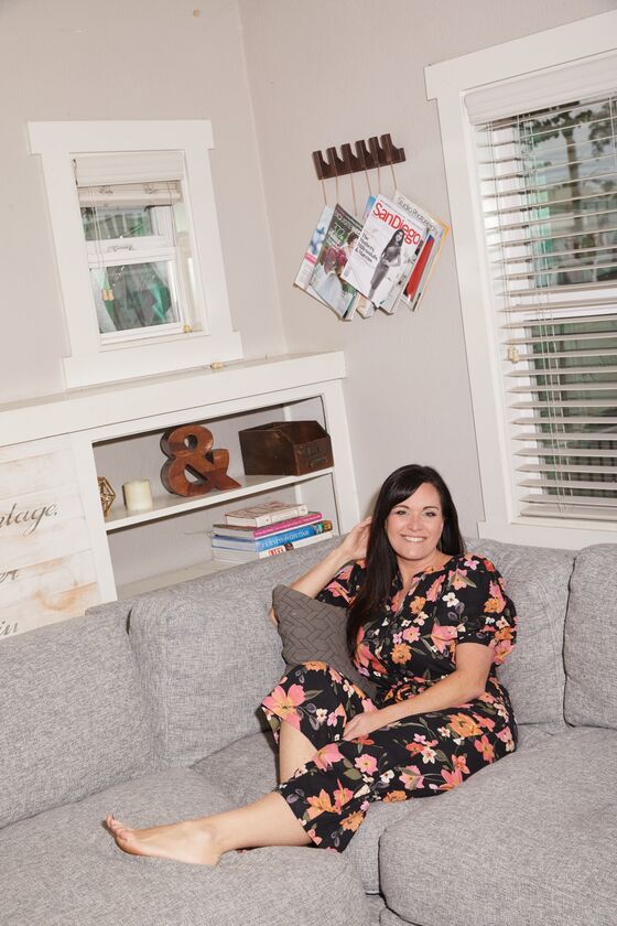 Airbnb’s $3.1 Billion IPO Hinges on Hosts Who Make Rentals Feel Like Home