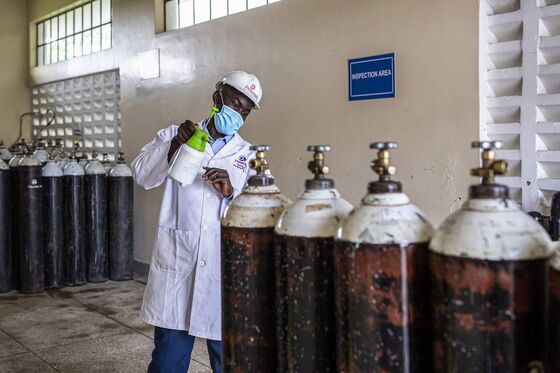 How a ‘Milkman Model’ Supplies African Hospitals With Cheaper Oxygen