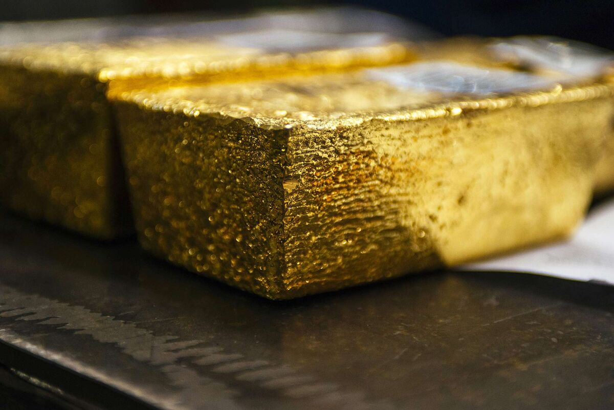 Mysterious Gold Trades of 4 Million Ounces Spur Price Plunge