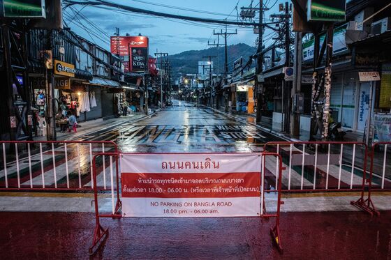 Are You Vaccinated? If So, Phuket Wants You There By October