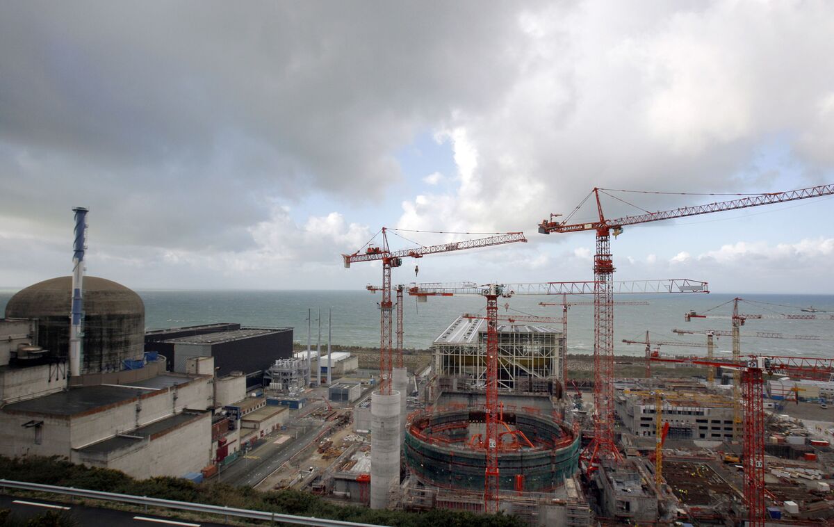 U.K., China Poised for Deal on World's Costliest Nuclear Plant