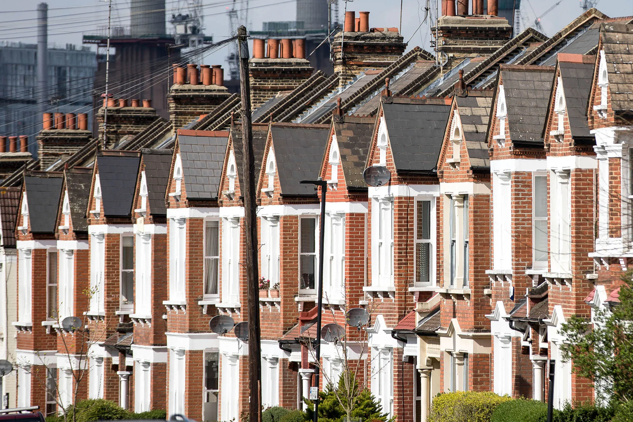 1491870863_uk housing