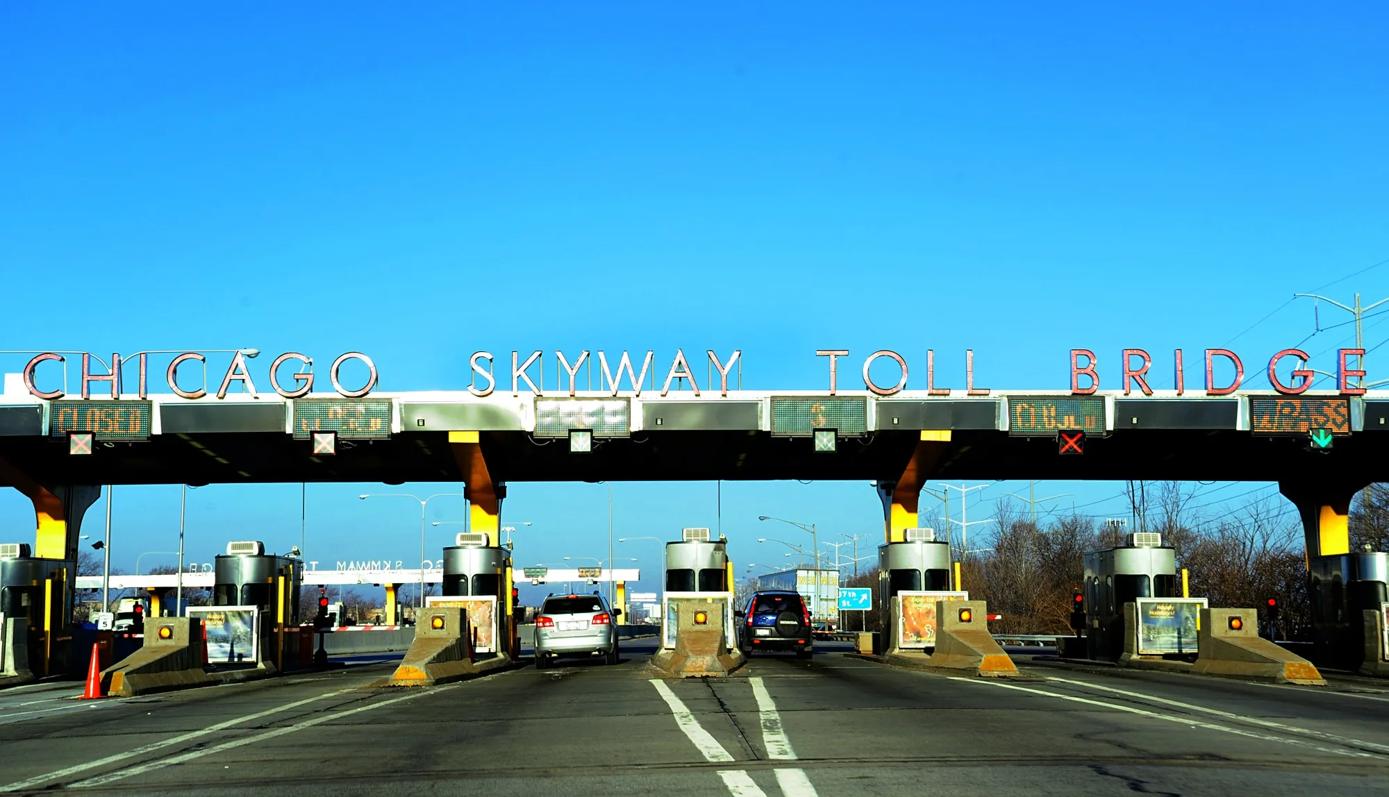 The Chicago Skyway Toll Bridge plaza.