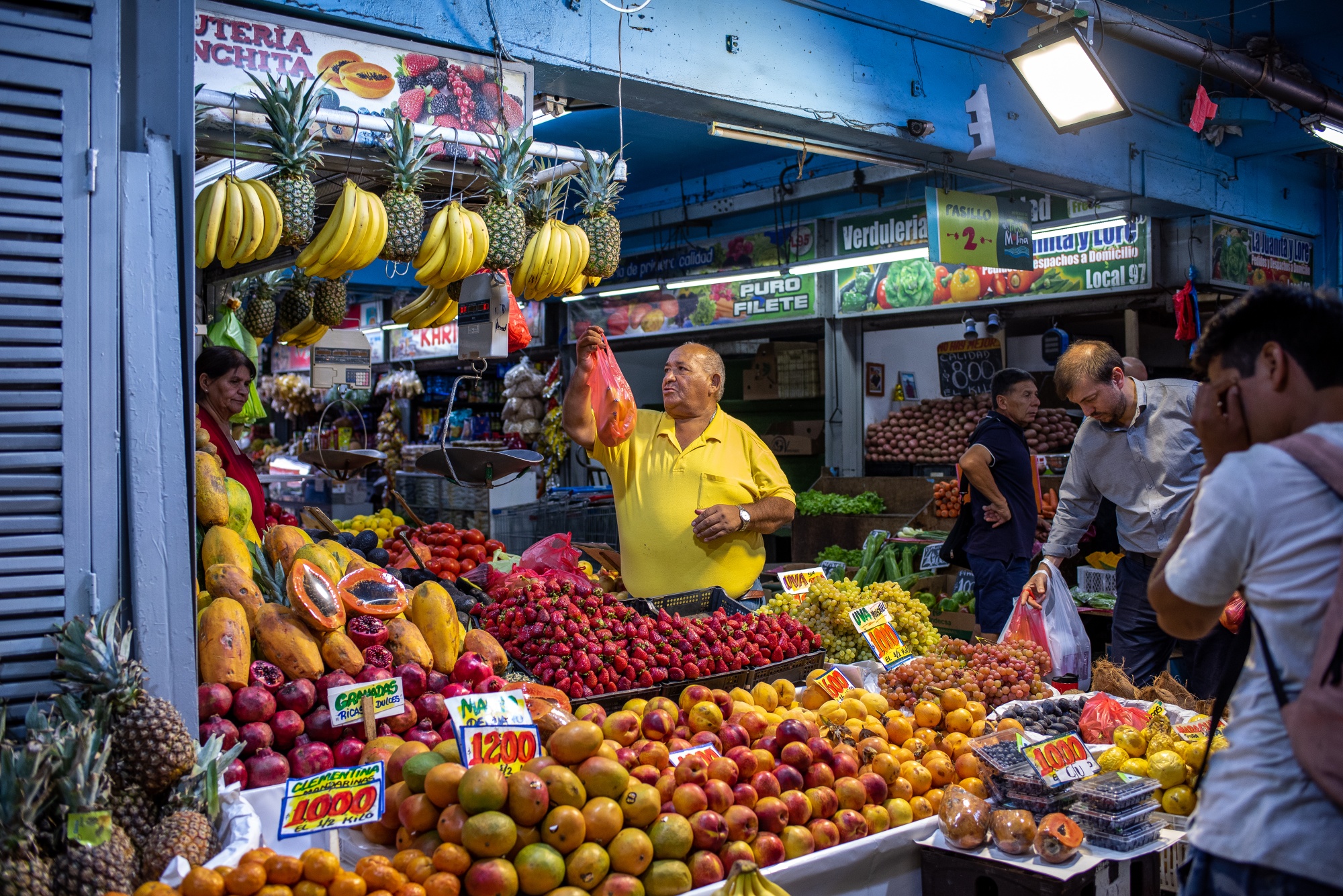 Chile Prices Rise More Than Forecast Before Key Rate Decision - Bloomberg