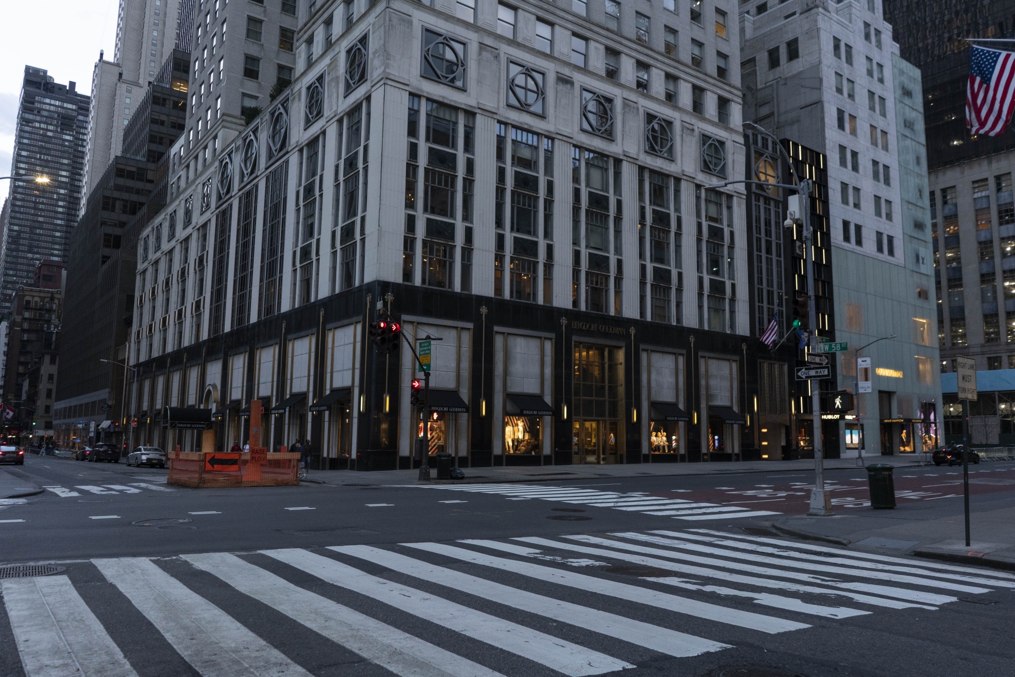 Study: Manhattan's Fifth Avenue is most expensive retail street in