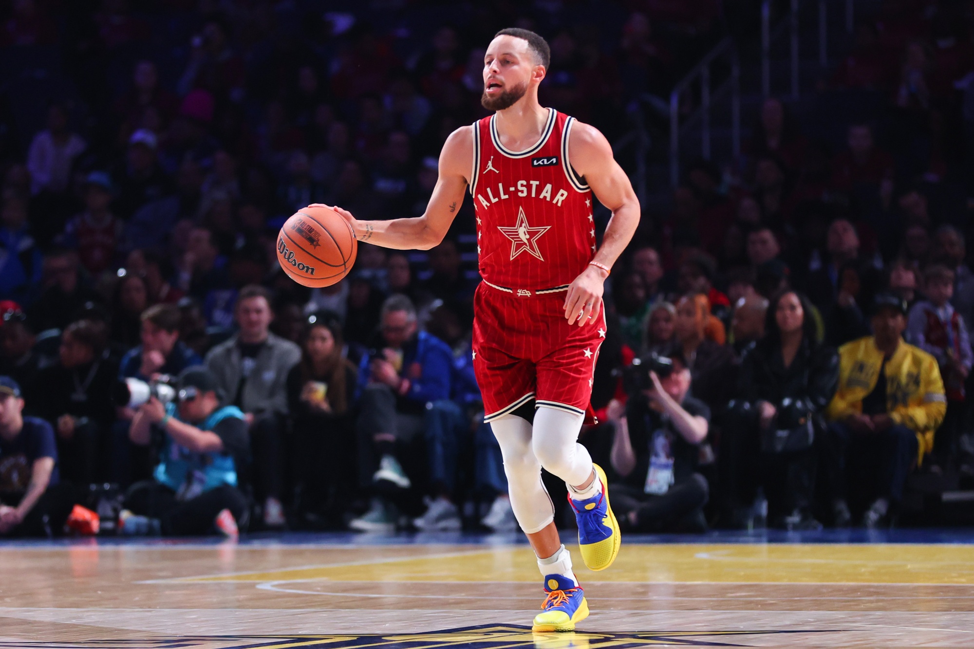 Steph Curry Shoes, Casual Wear Brand Aim to Boost Under Armour (UAA) -  Bloomberg