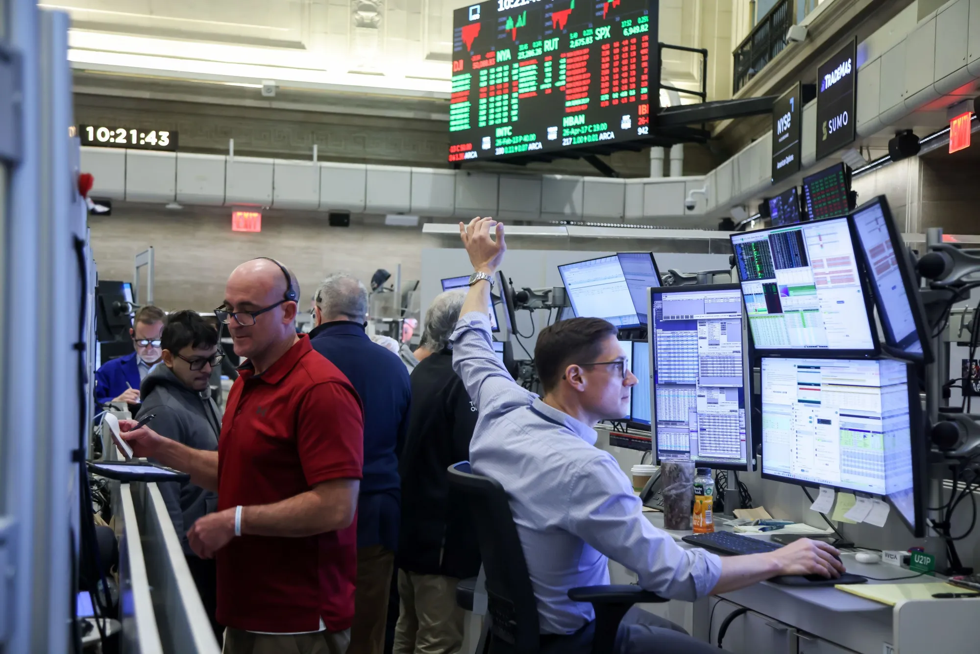 Traders On The Floor Of The New York Stock Exchange As Tech Stocks Fuel Wall Street Rebound Before Data