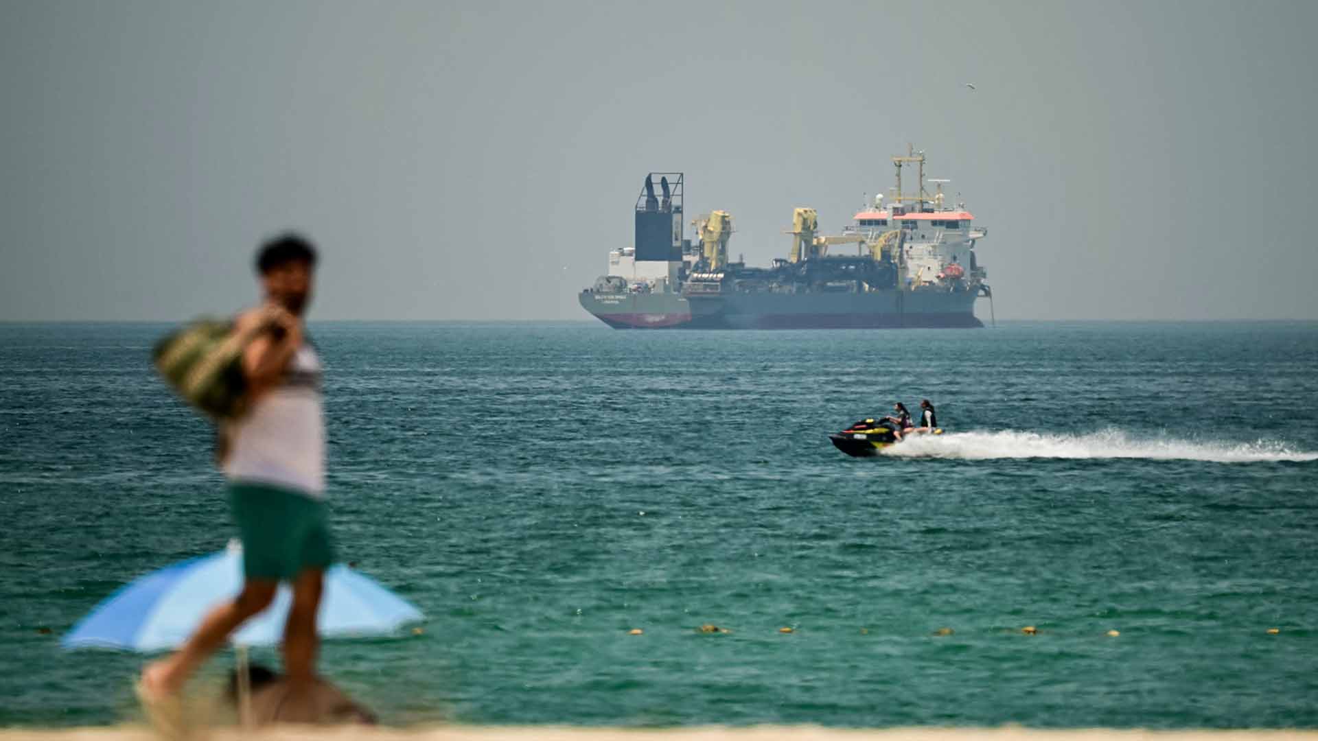 Bloomberg’s Stephen Stapczynski explains how differences in the vision of the UAE and OPEC’s de facto leader, Saudi Arabia, have simmered for years.