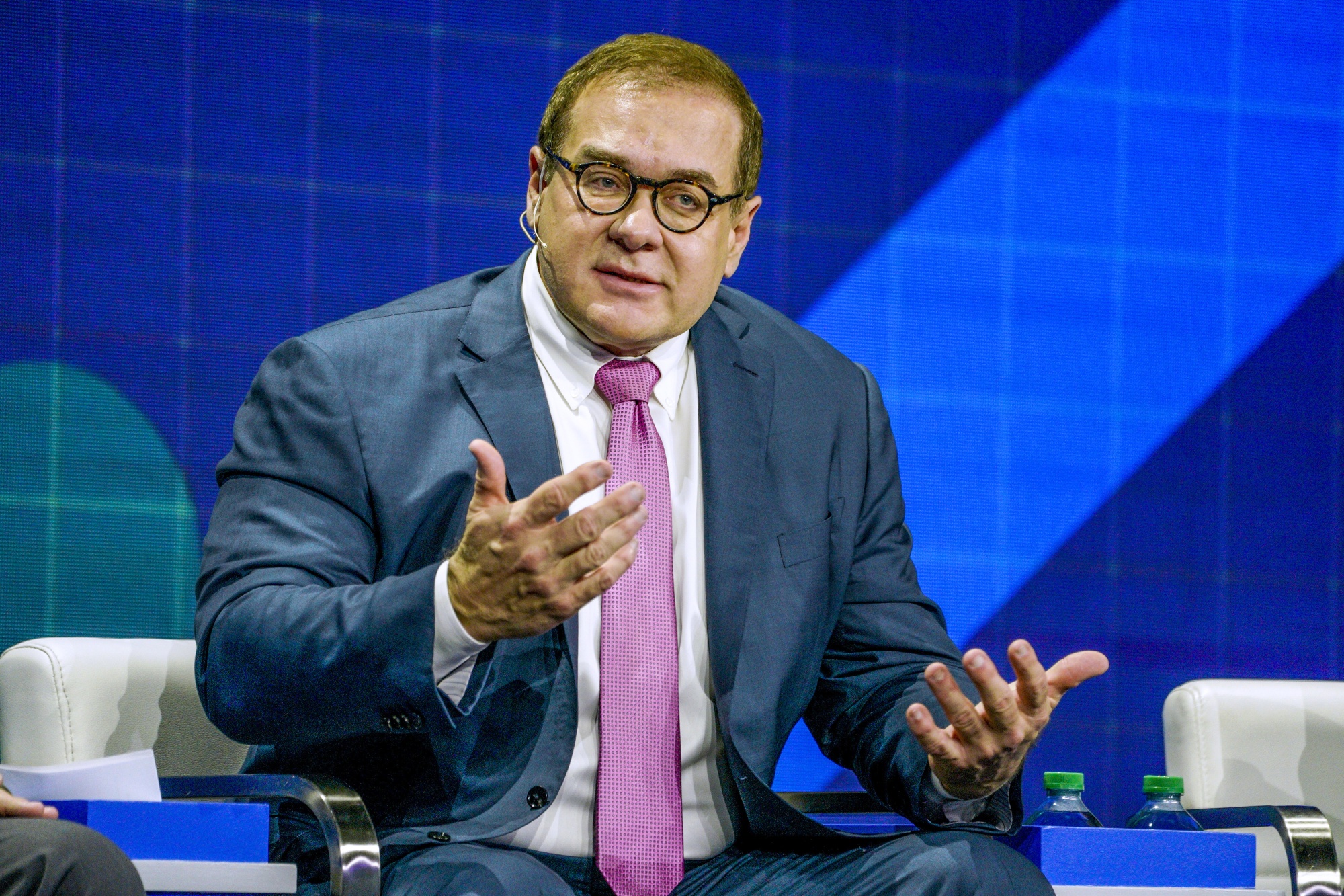 Fed Should Focus on Balance Sheet First, Guggenheim’s Scott Minerd Says