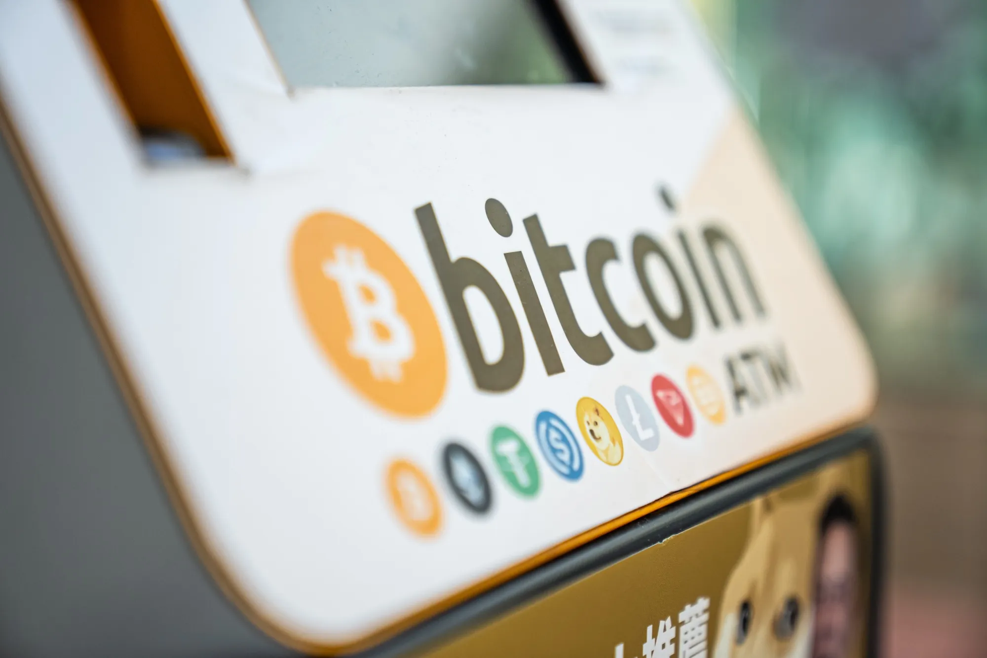 Bitcoin (BTC) Falls as US-China Trade War Escalates, Rattle Markets -  Bloomberg