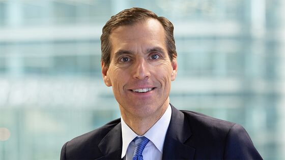 HSBC’s Top Executives Following the Money Prepare Asia Moves