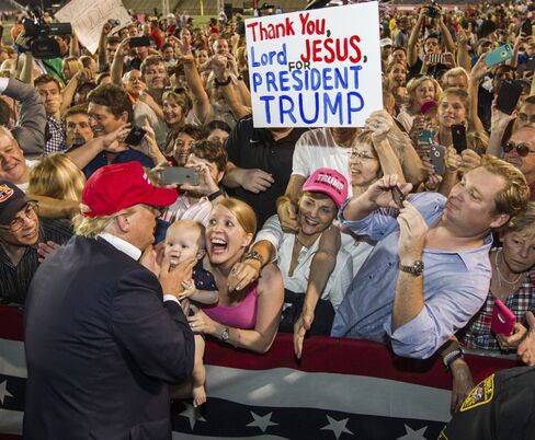Trump meets his fans after the rally.
