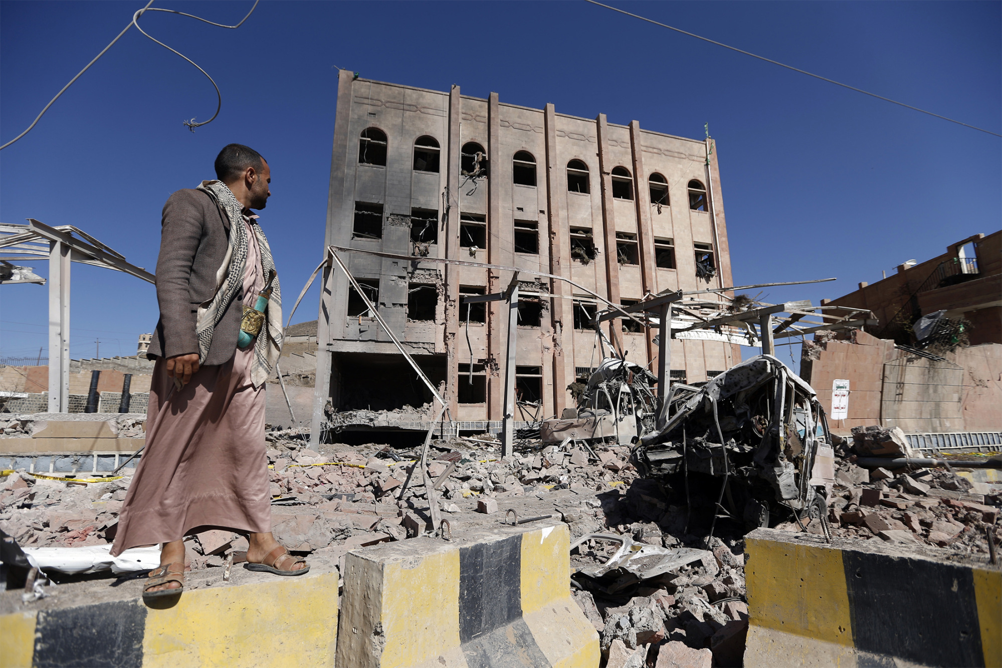 Stock Investors Bet Saudi Arabian Cement Will Rebuild Yemen - Bloomberg