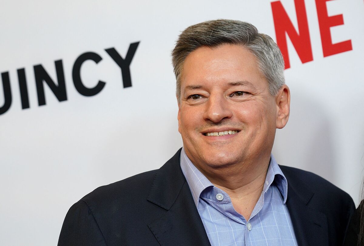 Netflix Pays Content Chief Sarandos Like a Mogul With 50% Raise - Bloomberg