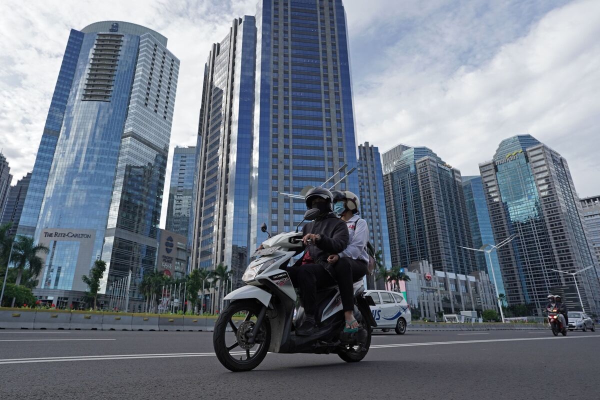 Indonesia’s Fare Hike For Ride-Hailing Motorbikes Postponed Anew ...