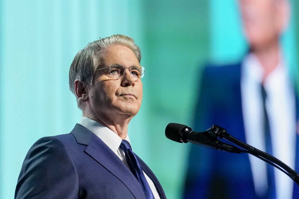Bessent Dares Bond Traders to Burn Down the House